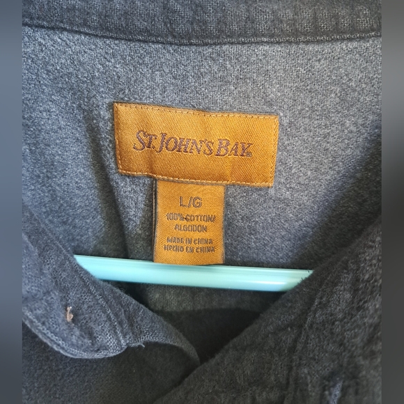 Men's St John's Bay Black Button Shirt - Picture 6 of 9